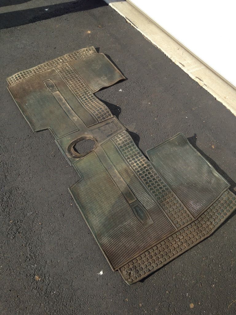 TX Vintage rubber floor mat 4x4 k10 k5 k20 blazer suburban The 1947